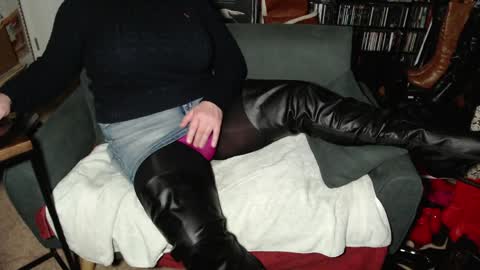 Aspen Vale online show from 03/28/26, 07:57