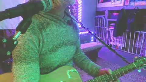 Snapshot of ass_so_sweet chatting on 12/16/24, 10:29 SIR WILLIAM online show from 12/16/24, 10:29