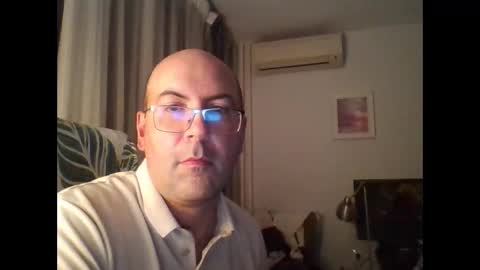 assbitch189 online show from 09/26/25, 08:02