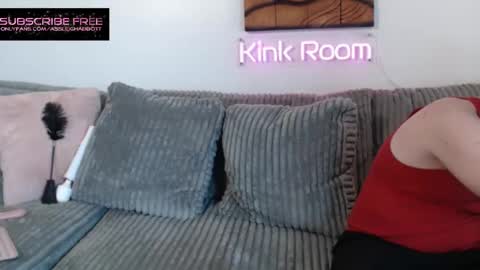 ASSleigh Abbott online show from 02/14/25, 06:40