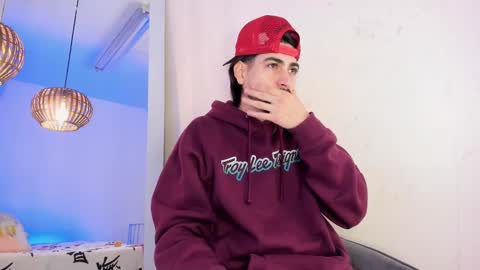 Snapshot of assmoddeus chatting on 12/04/24, 12:14 Asmodeus online show from 12/04/24, 12:14