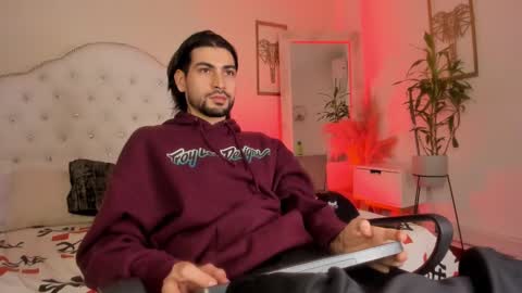 Snapshot of assmoddeus chatting on 02/25/25, 06:20 Asmodeus online show from 02/25/25, 06:20