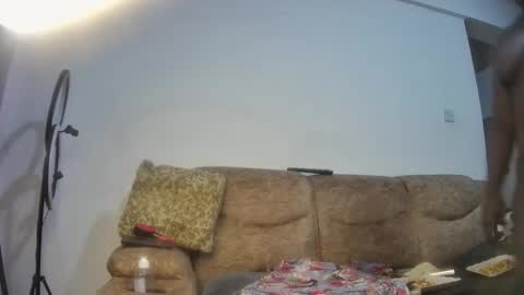 Snapshot of assybunny chatting on 10/19/25, 07:36 assybunny online show from 10/19/25, 07:36