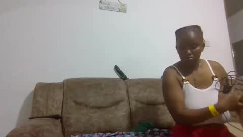 Snapshot of assybunny chatting on 11/16/25, 06:24 assybunny online show from 11/16/25, 06:24