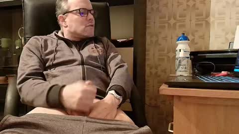 asterion51 online show from 01/09/26, 07:04