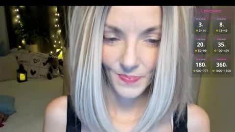 Snapshot of asteris_stella chatting on 11/17/25, 07:52 Asteris online show from 11/17/25, 07:52