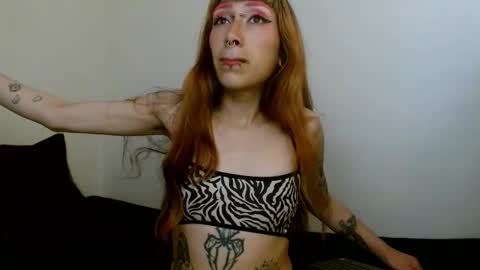 Asterothxznikki online show from 11/18/25, 01:15