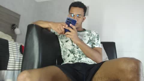 Snapshot of aston_vera chatting on 11/27/25, 10:34 Aston online show from 11/27/25, 10:34