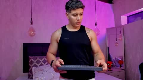 Snapshot of astonhills chatting on 04/10/26, 04:50 astonhills online show from 04/10/26, 04:50