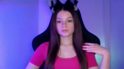 Snapshot of astradream_ chatting on 10/13/25, 05:46 astradream_ online show from 10/13/25, 05:46