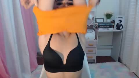 Anna online show from 01/29/25, 04:52