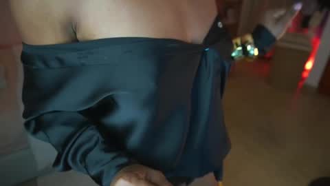 Astrea online show from 09/12/25, 12:11