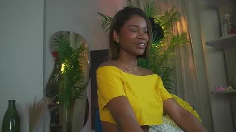 Astrea online show from 10/10/25, 04:33