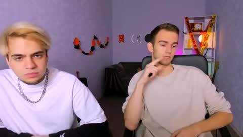 astren online show from 10/30/25, 01:23