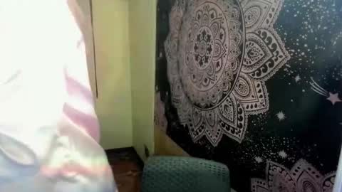 Astrid online show from 04/23/26, 12:04