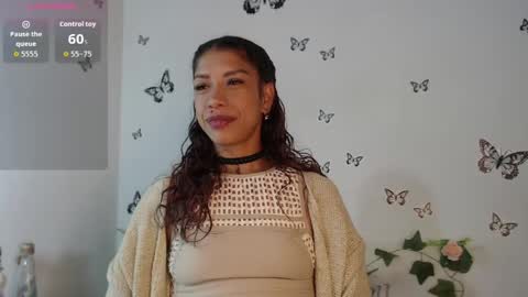 Astrid online show from 05/27/26, 06:21