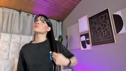 astrid_velle online show from 06/04/26, 12:38
