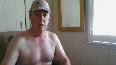 Snapshot of astute008 chatting on 03/27/26, 11:04 astute008 online show from 03/27/26, 11:04