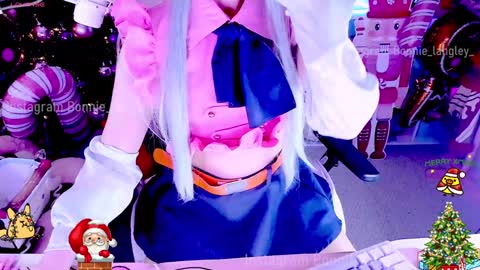 Snapshot of asuka_langleysoryu chatting on 12/11/24, 12:33 Bonnie online show from 12/11/24, 12:33