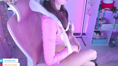 Snapshot of asuka_langleysoryu chatting on 02/07/25, 01:58 Bonnie online show from 02/07/25, 01:58