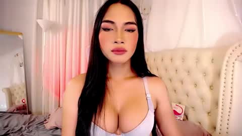 Snapshot of ate_sam chatting on 10/29/25, 04:59 Sam online show from 10/29/25, 04:59