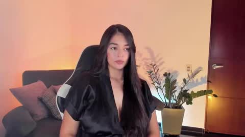 atena676 online show from 02/18/25, 04:48