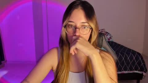 atenas online show from 11/08/25, 09:24