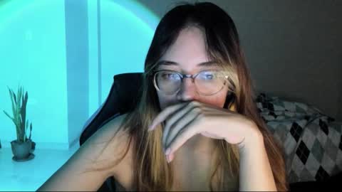 atenas online show from 11/19/25, 09:31