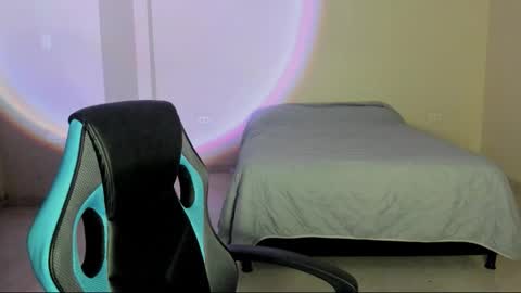 atenas online show from 11/30/25, 09:24