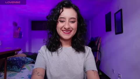 Atenea online show from 11/26/25, 08:54