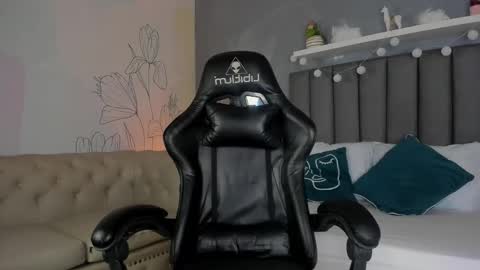 Atenea online show from 02/04/26, 12:33