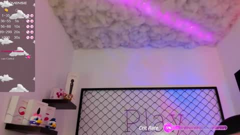 Snapshot of atenea_klett_ chatting on 01/08/25, 01:09 ATENEA online show from 01/08/25, 01:09