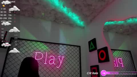 Snapshot of atenea_klett_ chatting on 02/17/25, 01:10 ATENEA online show from 02/17/25, 01:10