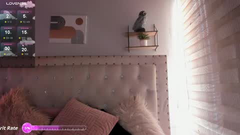 Snapshot of atenea_klett_ chatting on 04/01/26, 02:03 ATENEA online show from 04/01/26, 02:03