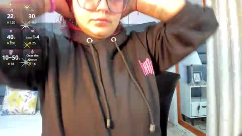 Atennea Diiossa online show from 11/18/25, 11:36