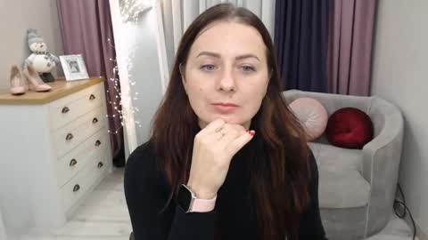 Snapshot of athena_panther chatting on 12/17/24, 12:54 Athena Panther online show from 12/17/24, 12:54