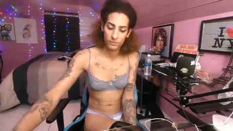 Snapshot of athena_the_godess chatting on 01/30/25, 02:49 xoxo G0DD3SS xoxox online show from 01/30/25, 02:49