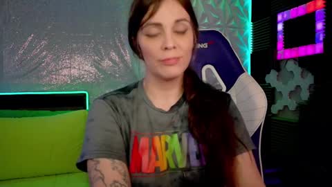 Athena Autumn online show from 10/22/25, 09:09