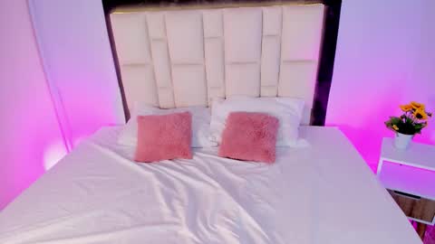 athenea__fox online show from 10/11/25, 11:20