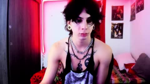 Snapshot of atheneoo_ chatting on 12/13/24, 10:41 athenauwu online show from 12/13/24, 10:41