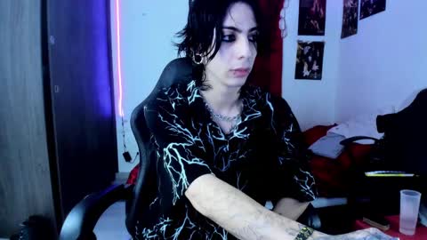 Snapshot of atheneoo_ chatting on 02/23/25, 03:56 athenauwu online show from 02/23/25, 03:56