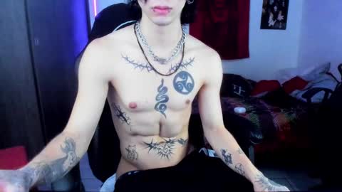 Snapshot of atheneoo_ chatting on 02/28/25, 06:54 athenauwu online show from 02/28/25, 06:54