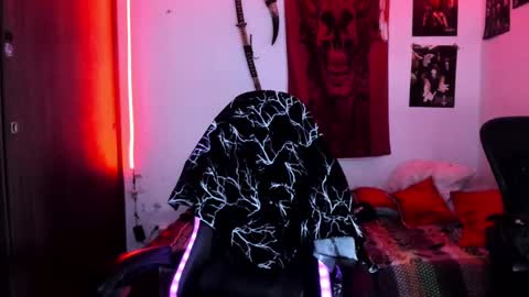 Snapshot of atheneoo_ chatting on 03/11/25, 06:10 athenauwu online show from 03/11/25, 06:10