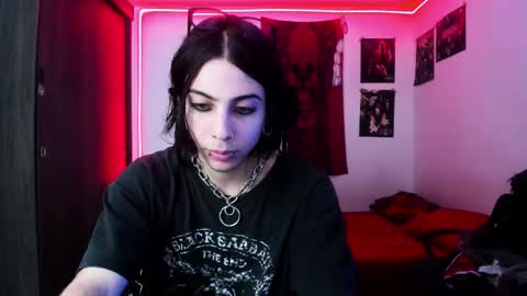 Snapshot of atheneoo_ chatting on 09/20/25, 08:37 athenauwu online show from 09/20/25, 08:37