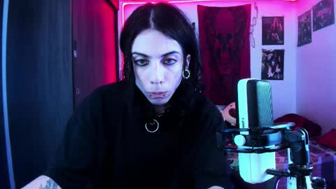 Snapshot of atheneoo_ chatting on 11/07/25, 05:51 athenauwu online show from 11/07/25, 05:51