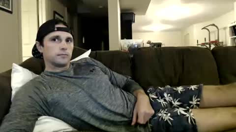 tommycb55555 online show from 03/08/25, 12:33