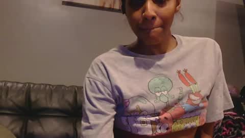 Snapshot of atirahcali chatting on 09/15/25, 08:09 AtirahCali online show from 09/15/25, 08:09