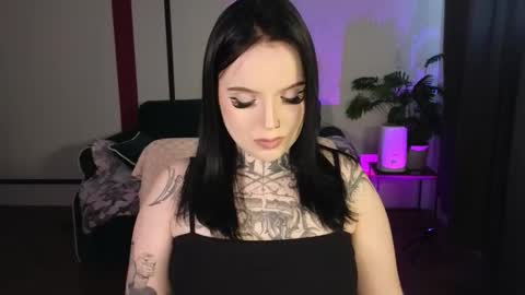 online every day between 10am-23pm online show from 01/16/26, 07:56