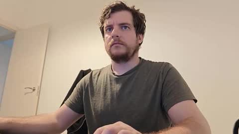 atomicoliver online show from 09/26/25, 10:52