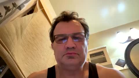 Snapshot of atozzzz chatting on 09/26/25, 02:59 atozzzz online show from 09/26/25, 02:59